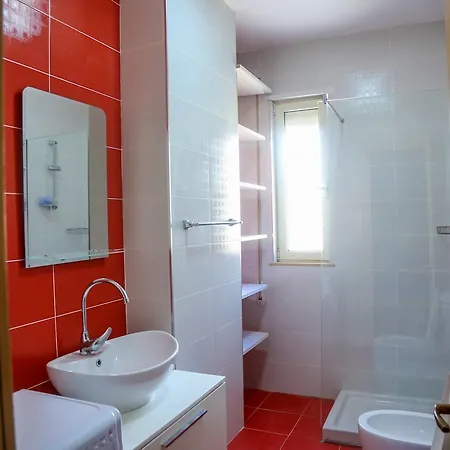 Claudine Apartment *